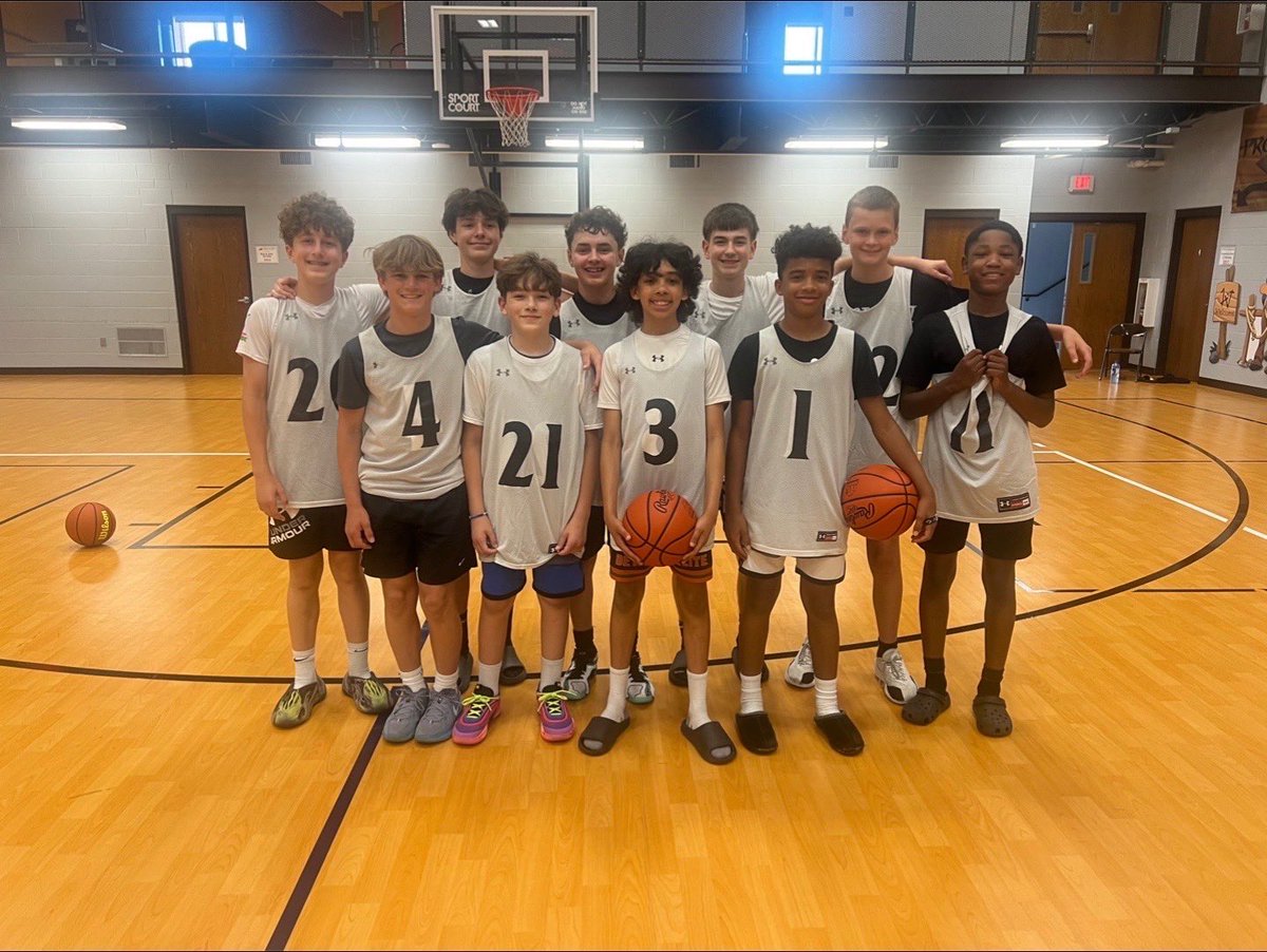 BlakeJividen's tweet photo. I had a great time at Findlay team camp with all my teammates and the coaching staff! @eastsidehoops    @ufindlay https://t.co/Co0le0adZK