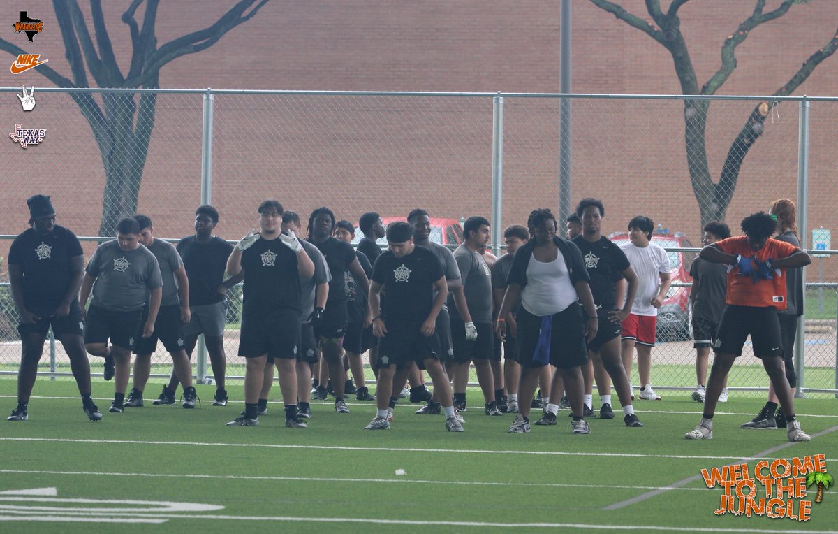 junglewestFB's tweet image. 🌴 Day 3️⃣. The best work happens when excuses could easily be made, but you chose not to make em! 🌴
#JungleWest🌴 | #ITWIT | #SeparationSZN