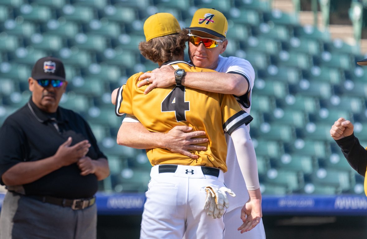 Warriors! Congrats to the @arapbaseball team and their Centennial League Sections.
Coach of the Year: Jim Dollaghan
First Team: Cain Gostenik
Second Team: Matt Dollaghan, Carter Landen, Brady Syers, Tyson Watson, Josh Lew 
Great season boys!