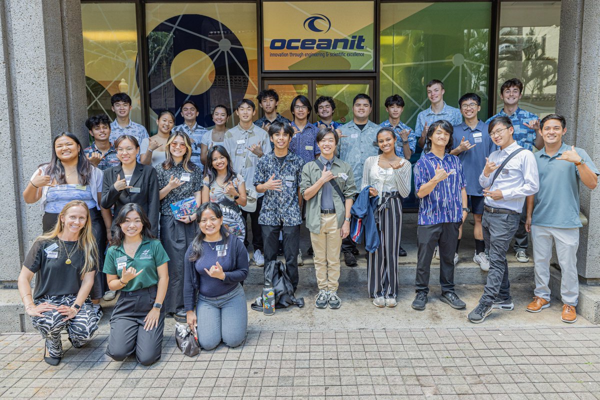 These students aren’t on a field trip — they’re future engineers getting hands-on with real tech at Oceanit. ⚙️🌊

Part of the JESSE STEM program with <a href="/uhmanoa/">University of Hawaii at Manoa</a>  + NHSEMP, they came with questions, curiosity, and ambition. The future looks bright. 🔬🚀

#STEM #JESSE2025