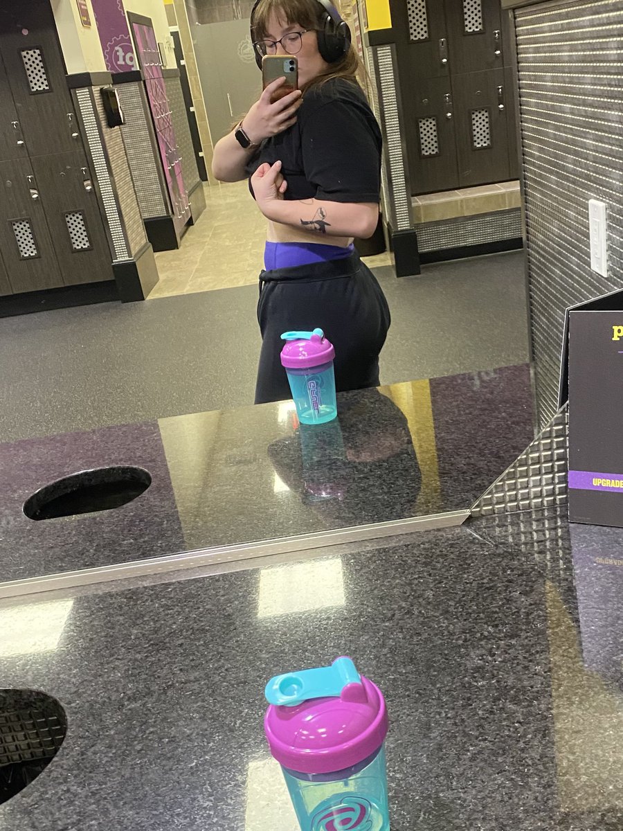 Just finished up at the gym. Gotta show off that <a href="/GFuelEnergy/">G FUEL®</a> 💕

Be on soon to pubstomp n comp play 💪🏻

💅🏻💅🏻💅🏻💅🏻💅🏻💅🏻💅🏻💅🏻💅🏻💅🏻💅🏻💅🏻💅🏻💅🏻

(Pssst..use code SHOOTERASH for a delicious discount on your own tub:
gfuel.com/SHOOTERASH )