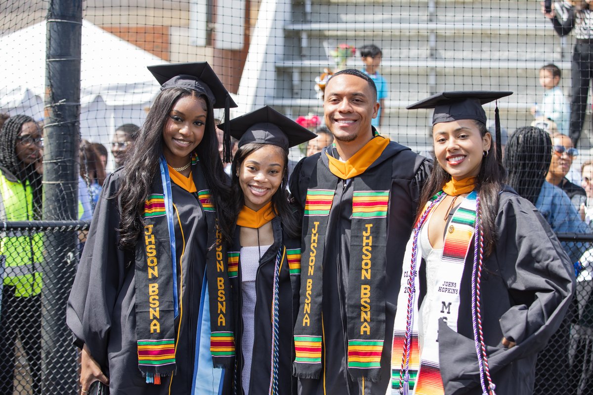 2025 Commencement photos are in!
Check out all the photos here: bit.ly/3ZXhdyS