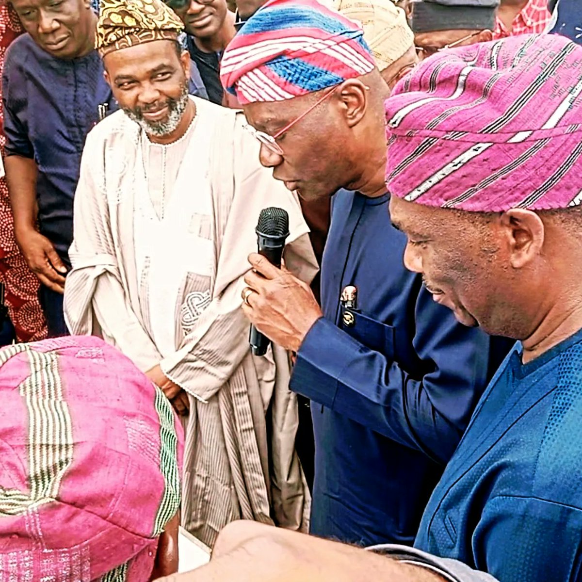 LekkiLersa's tweet image. LERSA celebrates major infrastructure milestones in Ibeju-Lekki, including new secretariat, legislative building, Babajide Sanwo-Olu Avenue &amp;amp; Citrus Estate launch. Kudos to Lagos State &amp;amp; Ibeju-Lekki LG! 🌆👏
#LERSA #IbejuLekki #LagosDevelopment #SanwoOlu #CommunityGrowth