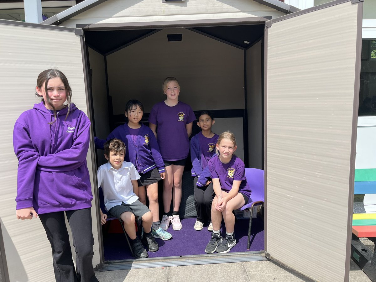 StAlbans_Sch's tweet photo. Our KS2 Reading Ambassadors met today to share ideas for our new reading shed! ๐ Look out for a competition theyโre launching on Monday to design it โ inside and out! ๐โจ #ReadingShed #StudentVoice #KS2Readers https://t.co/r5d5HCkLxy