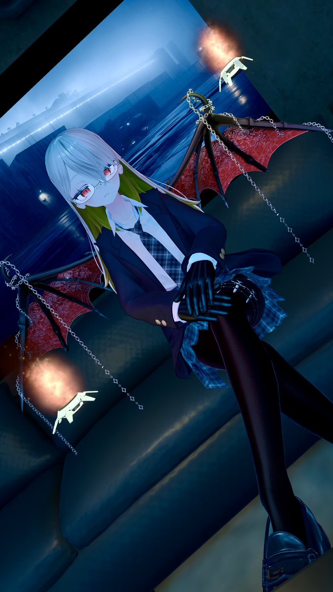 #だまこや 様のRT企画で頂いたフライングランタンの！！！ふよふよしてるのとても可愛い！！

追尾させたり手に追従させたり、暗い所で光源にもなってとても気に入ってます！！！