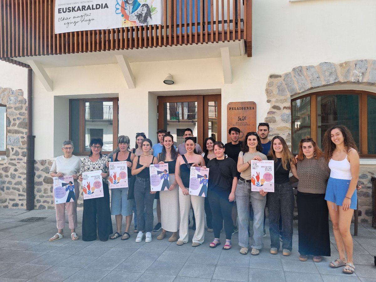 Jaietan gertatu ohi diren sexu erasoen aurkako protokoloa eguneratzen aritu gara hilotan herriko eragile, Santixabeletako eta auzoetako jai batzordeak, <a href="/kafetertulia/">Kafetertulia</a>, gazte mugimendua eta <a href="/usurbiludala/">Usurbilgo Udala</a>. Formazioan, sentsibilizazioan eta konpromisoetan aurreraurrats garrantzitsua!