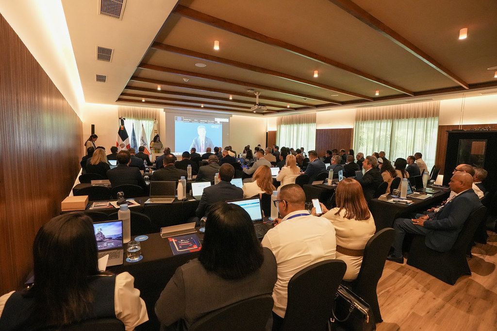 Durante estos días abordaremos temas estratégicos como:

📦 Gestión de riesgos y seguridad en el correo
📊 Intercambio electrónico de datos (IEA)
💻 Comercio electrónico y MiPyMEs
🔗 Herramientas para mejorar la interoperabilidad Correo-Aduana

Temas claves para la integración