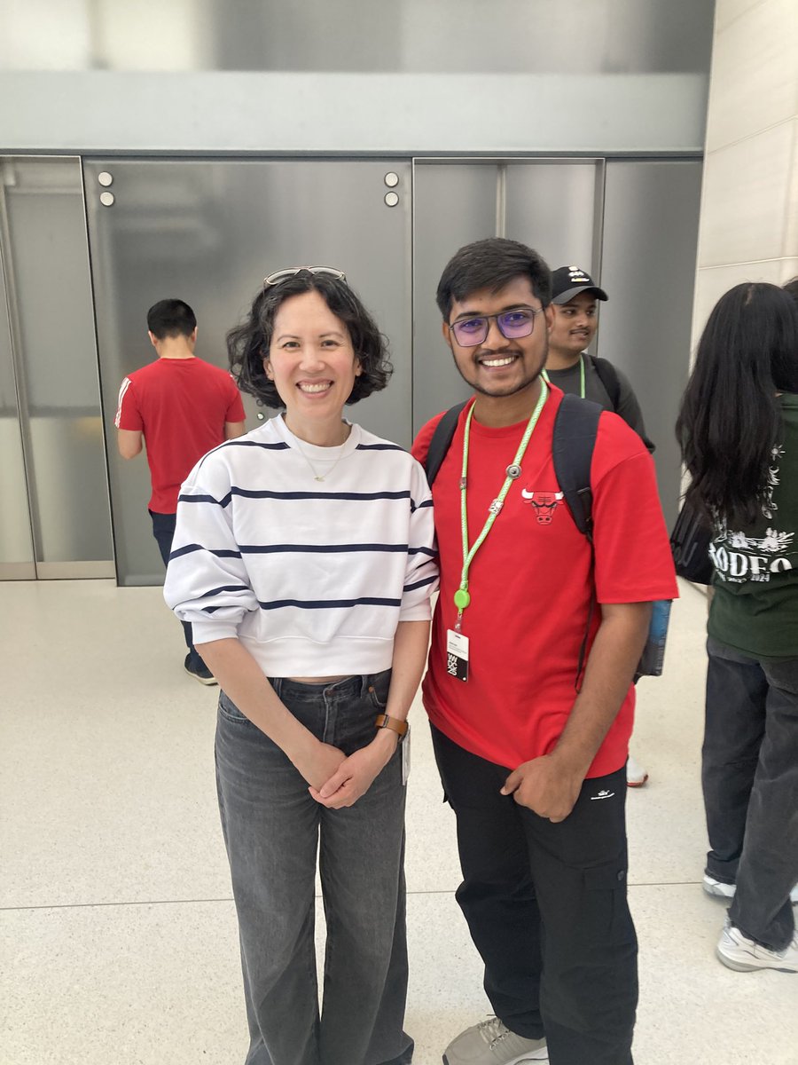 Jeevan2421's tweet photo. Grateful to meet the incredible minds behind innovations at Apple

Susan Prescott – VP of Worldwide Developer Relations

Ester Hare – Sr. Director, Developer Marketing

Leslie Ikemoto – Director of Engineering, Input Experience

Emily Flores &amp; Drew Haas – Accessibility Engineers https://t.co/s9C4KE2ptZ