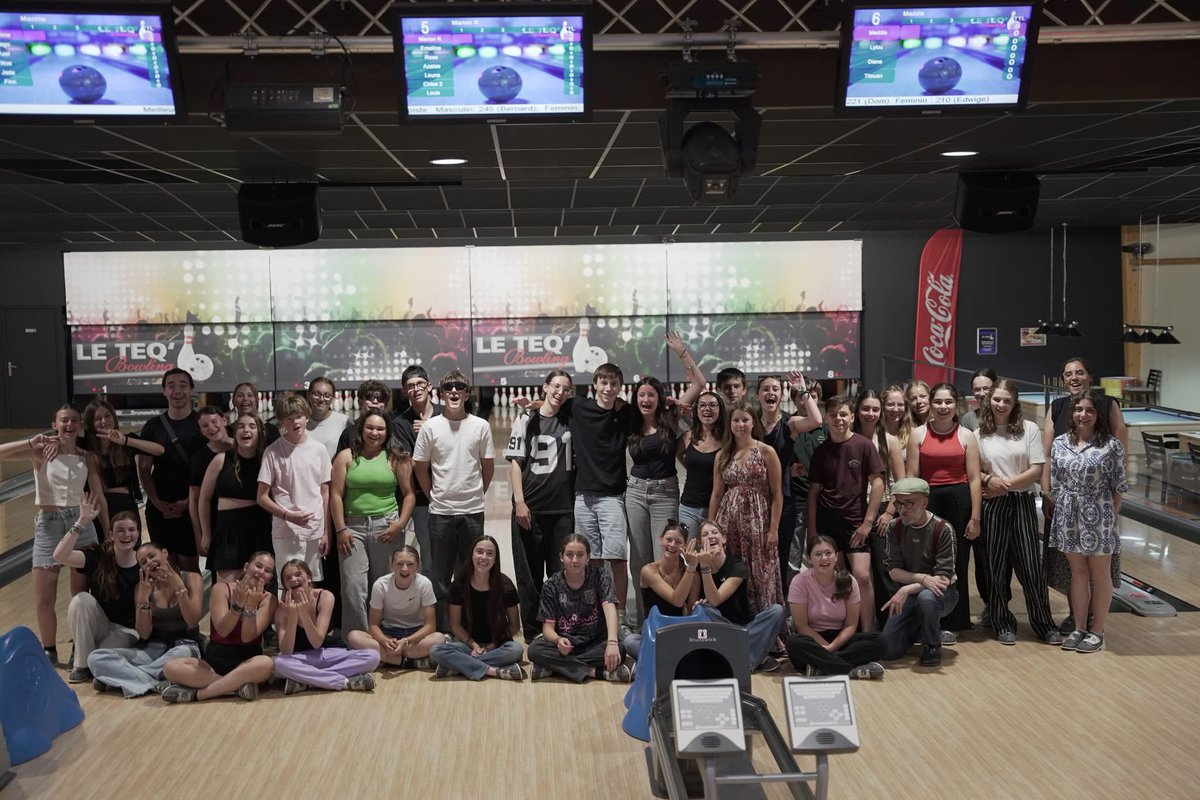 teqbowling's tweet photo. Mercredi 11 Juin 2025 au @teqbowling :

Merci  à tous les jeunes de la @MFR_Bournezeau pour être venus s'amuser sur nos #pistes de #bowling et dans notre #lasergame. On espère que vous avez passé une bonne soirée. Merci beaucoup 🥰🙏
Merci pour votre fidélité https://t.co/xJld3E9SvD