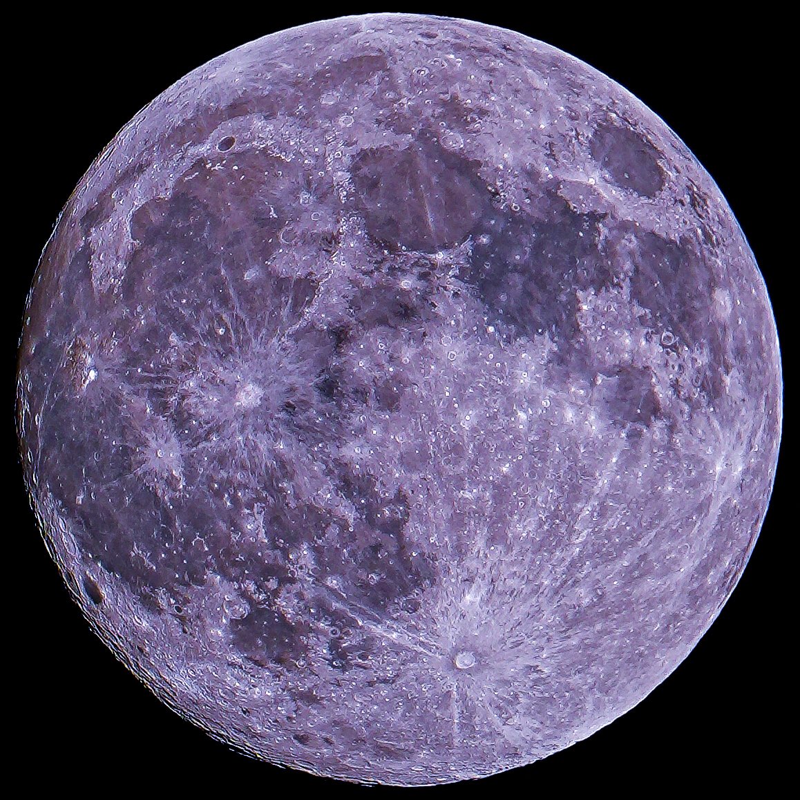 ماه کامل ۲۱ خرداد ماه ۱۴۰۴