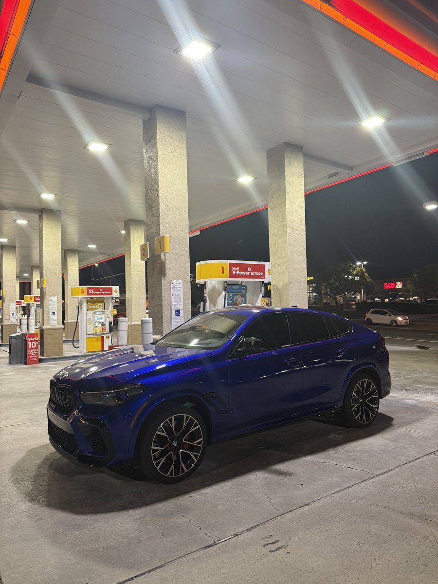 Kinda hard to feel unmotivated when you get to drive an x6m comp everyday 😆