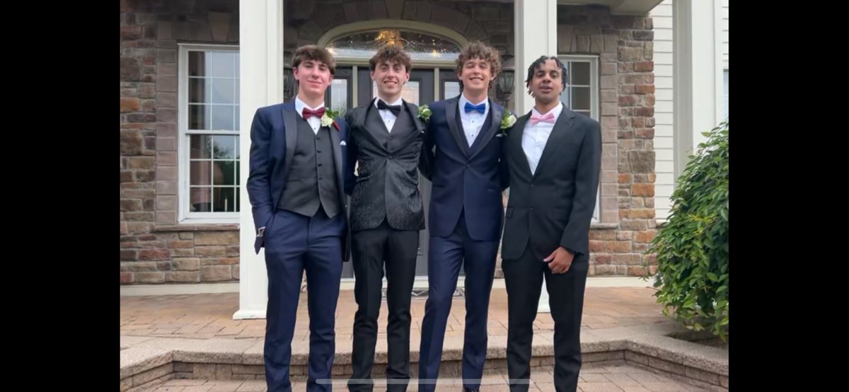 CB East Hoops tweet media