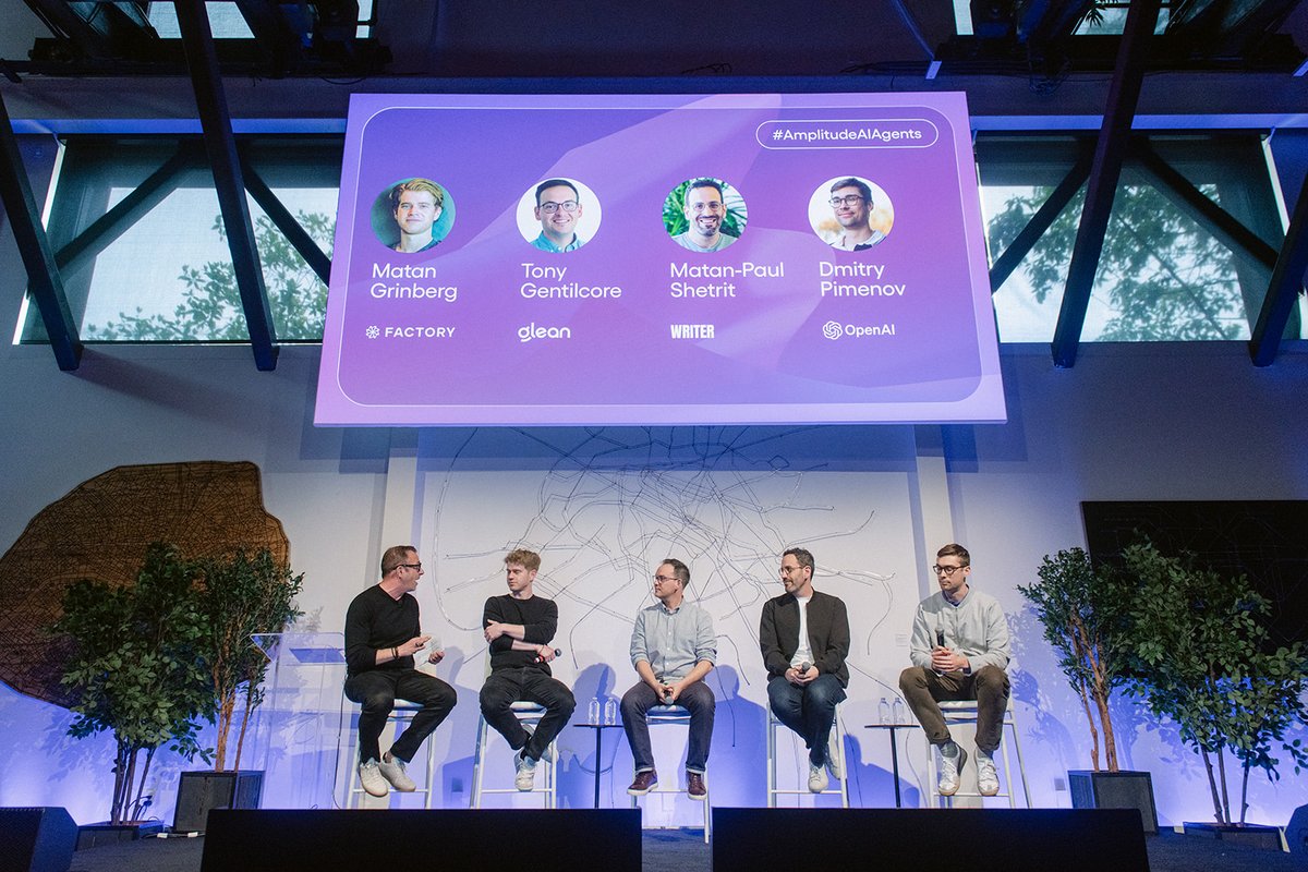 Amplitude_HQ's tweet photo. 👏 What a LAUNCH! 👏

Huge thank you to the speakers, customers, and Ampliteers who joined us yesterday in San Francisco to talk all things AI and learn more about #AmplitudeAIAgents. This is just the beginning 🚀 https://t.co/CtvFn2n2Yn