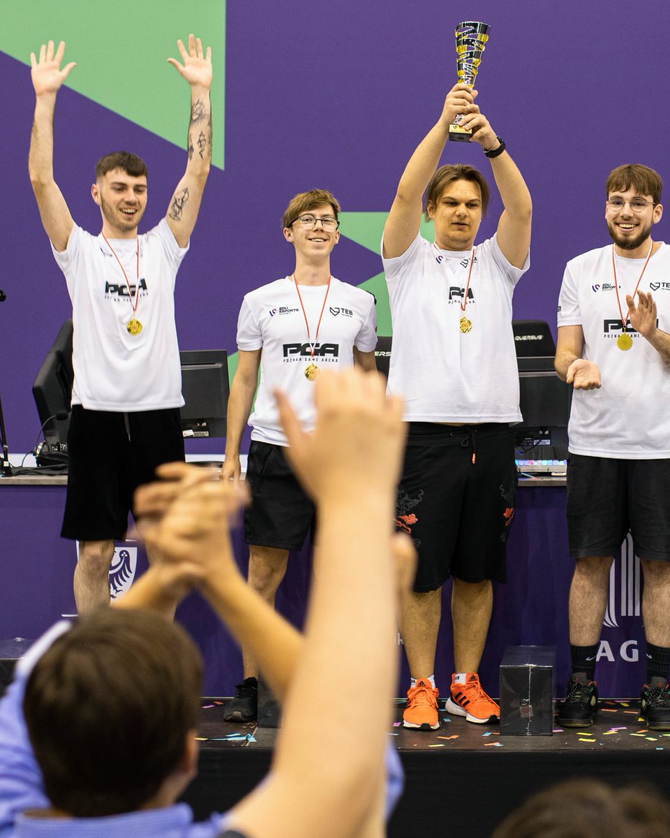 EDU ESPORTS Uczelnie (@edu_esports) on Twitter photo 🏆 Uczniowie i studenci zagrają o esportowe mistrzostwo Polski!
Zapraszamy na turniej finałowy EDU ESPORTS do strefy Merito & UDDSW na festiwalu <a href="/pyrkon/">Pyrkon - Fantastyczne Miejsce Spotkań</a> 🧙♂️
W piątek, sobotę i niedzielę zobaczymy w akcji 6 topowych drużyn League of Legends i Counter-Strike 2 😎
A oprócz tego: 🏆 Uczniowie i studenci zagrają o esportowe mistrzostwo Polski!
Zapraszamy na turniej finałowy EDU ESPORTS do strefy Merito & UDDSW na festiwalu <a href="/pyrkon/">Pyrkon - Fantastyczne Miejsce Spotkań</a> 🧙♂️
W piątek, sobotę i niedzielę zobaczymy w akcji 6 topowych drużyn League of Legends i Counter-Strike 2 😎
A oprócz tego: