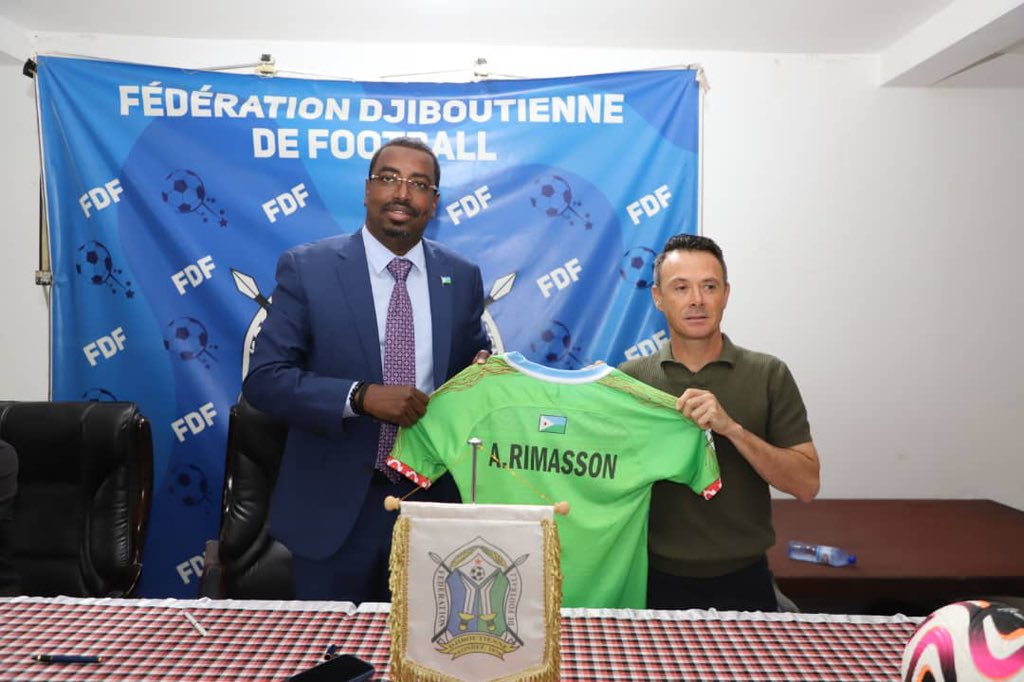 Aujourd’hui, nous avons officialisé la signature du nouveau staff technique de la sélection nationale A senior. Une équipe animée par l’ambition, l’exigence et le désir de faire progresser notre football à tous les niveaux.
À cette occasion, je tiens à remercier chaleureusement