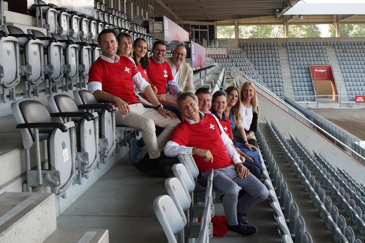Heute hatten wir unseren Fraktionsausflug in Thun zum Thema Frauenfussball-EM. Spannende Präsentationen, engagierte Diskussionspanels, eine eindrücklichen Stadionführung und einen Rundgang durch die Stadt Thun — ein rundum gelungener Tag mit vielen inspirierenden Begegnungen!