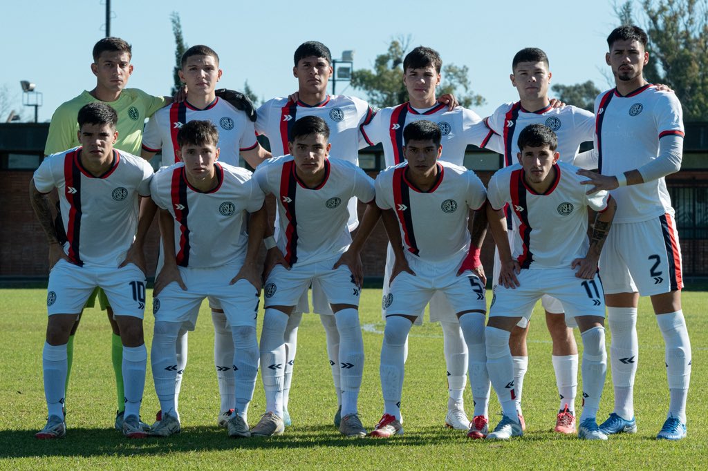 Ganó la reserva por penales

#SanLorenzo 0 (6) vs
Newell's 0 (5)

Por los octavos de final del Torneo Apertura en Rosario.

#VamosLosPibes
