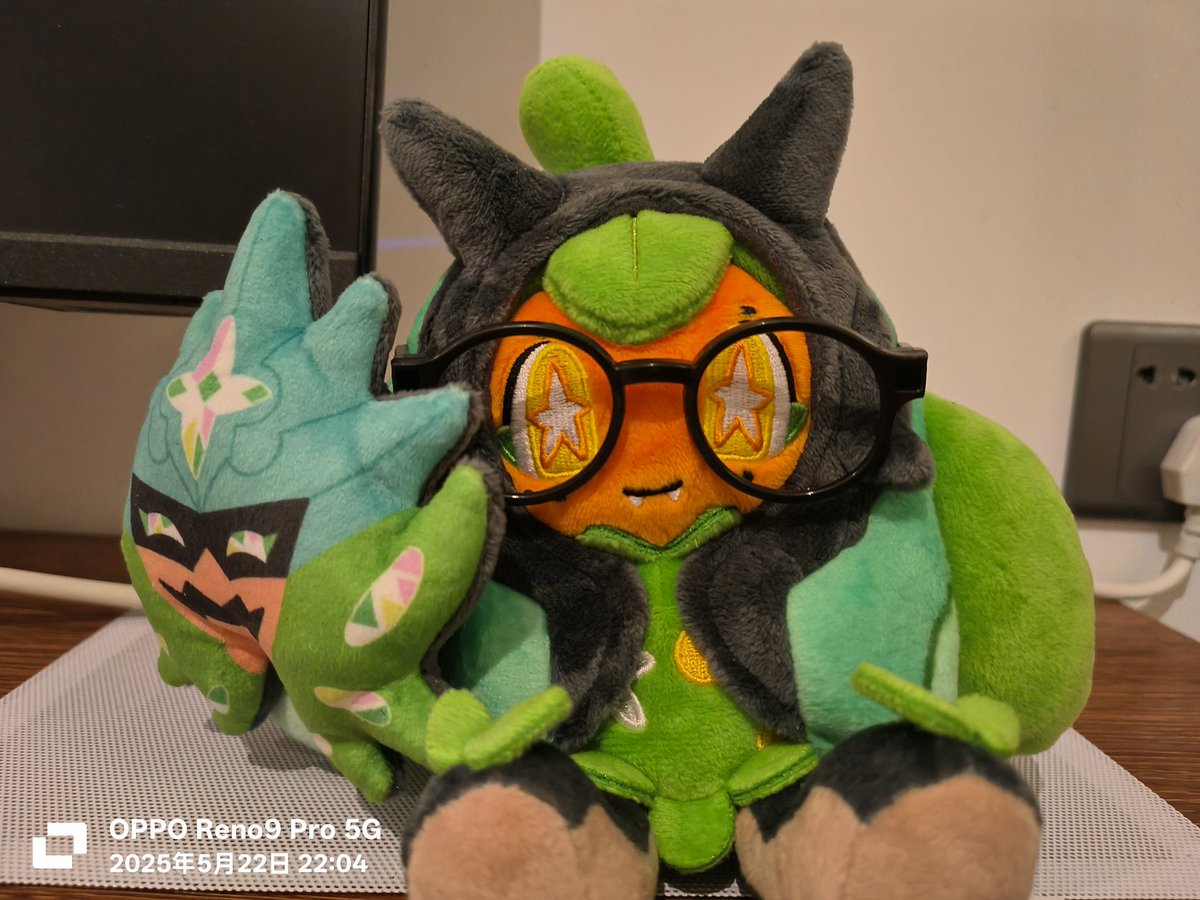 LaFei69's tweet photo. #Pokemon 椪椪戴上眼镜更可爱了😍 https://t.co/XRLV3uC6Ux