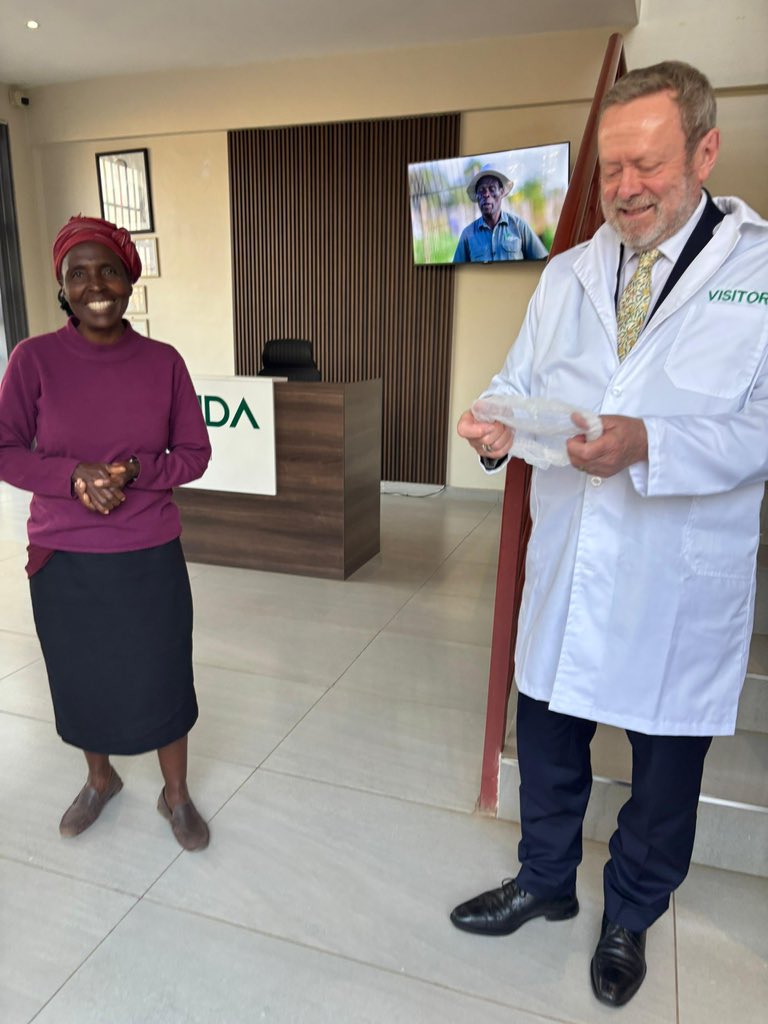 Collins of Highbury tweet media