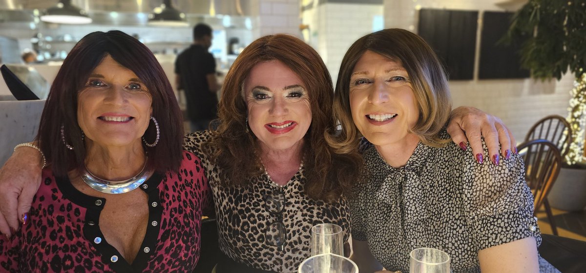 Chateau Femme (@chateaufemme) on Twitter photo A <a href="/ChateauFemme/">Chateau Femme</a> X supergroup out for the evening <a href="/SindySilky/">Silky_Sindy</a> <a href="/Louisa_LongLegs/">Louisa Lovelace</a> and <a href="/smgteam65/">Rachel Heaven</a> A <a href="/ChateauFemme/">Chateau Femme</a> X supergroup out for the evening <a href="/SindySilky/">Silky_Sindy</a> <a href="/Louisa_LongLegs/">Louisa Lovelace</a> and <a href="/smgteam65/">Rachel Heaven</a>