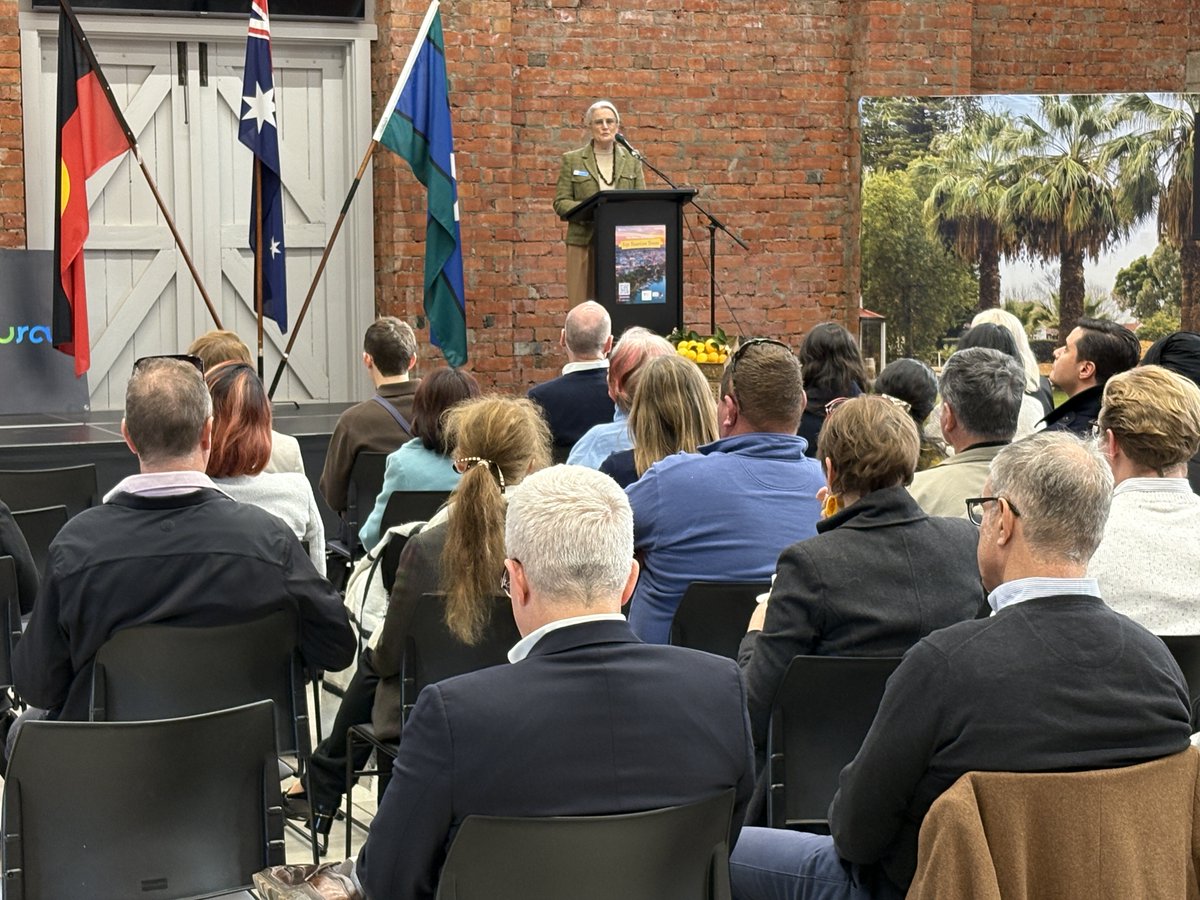 Great to be involved with the visit of Consuls General representing 23 different countries from all over the world last evening at the Mildura Powerhouse.