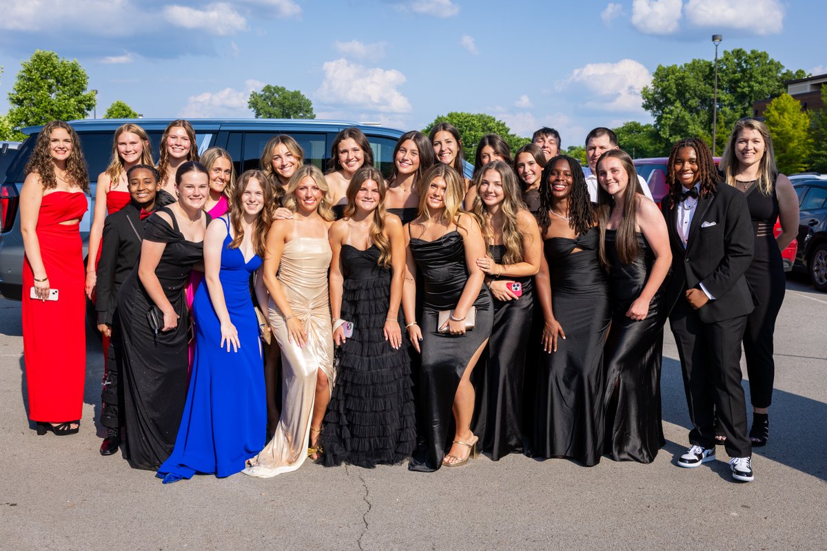 WCSedu's tweet image. On June 10, Williamson County Schools celebrated the outstanding achievements of its student-athletes and coaches at the 11th Annual WILLCO Awards. Congratulations to all the finalists and winners! 🏆️