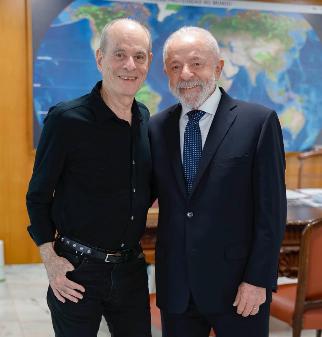 lulacervo's tweet photo. Lula e Ney Matogrosso. https://t.co/ZlXmaH8GvB
