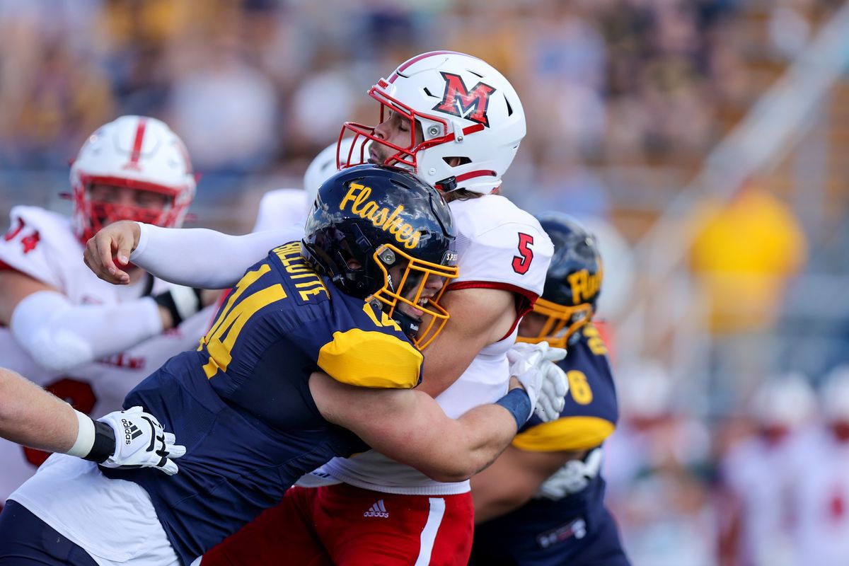 CarlosShird's tweet image. After a great conversation with @BillTeerlinck I’m blessed to receive my 7th Division 1 offer from Kent State University #AGTG @CoachDan_Y @247Hudson @FTRreport @KentStFootball @MSJ_Football @247Sports