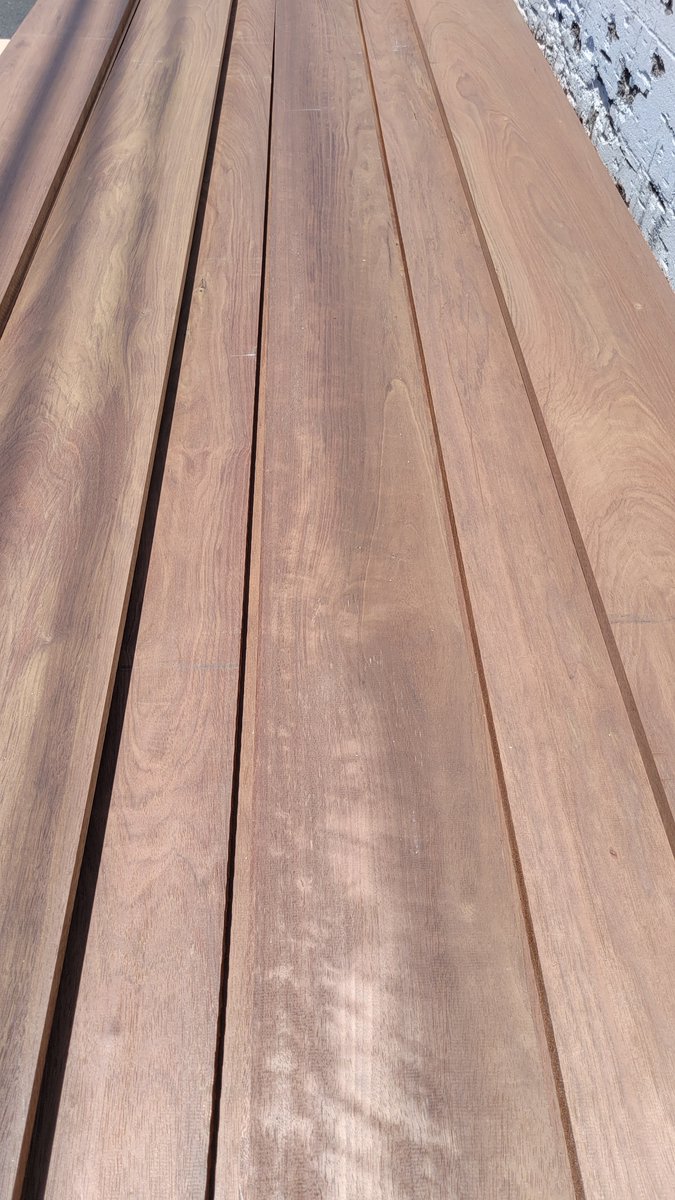 Peruvian Walnut (Nogal) back in stock! We have a huge stack of 4/4 Peruvian Walnut ready for your next project!
-
-
-
#macbeath #hardwood #lumber #nogal #pervianwalnut #woodworking