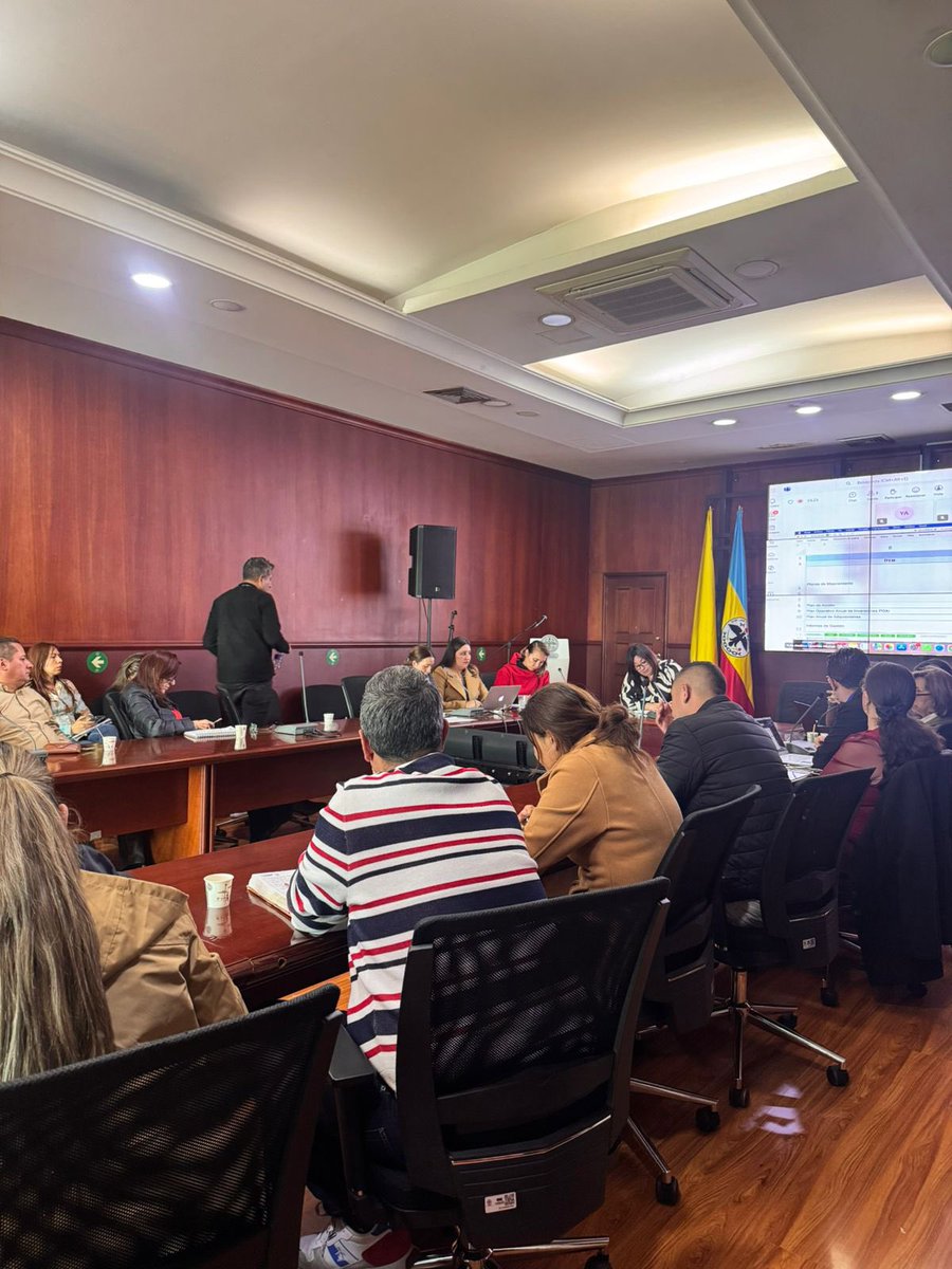 ProspectivaCund's tweet photo. ¡Transparencia en acción! 🌟 Desde @SecProspectiva, acompañamos al Despacho del Gobernador y entidades clave en la socialización del seguimiento al Índice de Transparencia y Acceso a la Información Pública - ITA. Impulsamos una cultura de #DatosAbiertos y transparencia en todo el territorio. 💡 

#GobiernoAbierto 
#soyprospectiva