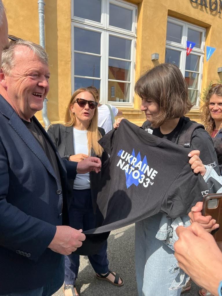 Lesia Ignatyk-Eriksen (@eriksenlesya) on Twitter photo 🇺🇦 Vi er glade for at kunne meddele, at endnu en mere gæst fra Ukraine på Folkemødet 2025 bliver <a href="/dkaleniuk/">Daria Kaleniuk</a> Daria Kaleniuk - en af de mest fremtrædende ledere i det ukrainske civilsamfund og en international fortaler for Ukraines sejr.
Daria er administrerende direktør for 🇺🇦 Vi er glade for at kunne meddele, at endnu en mere gæst fra Ukraine på Folkemødet 2025 bliver <a href="/dkaleniuk/">Daria Kaleniuk</a> Daria Kaleniuk - en af de mest fremtrædende ledere i det ukrainske civilsamfund og en international fortaler for Ukraines sejr.
Daria er administrerende direktør for