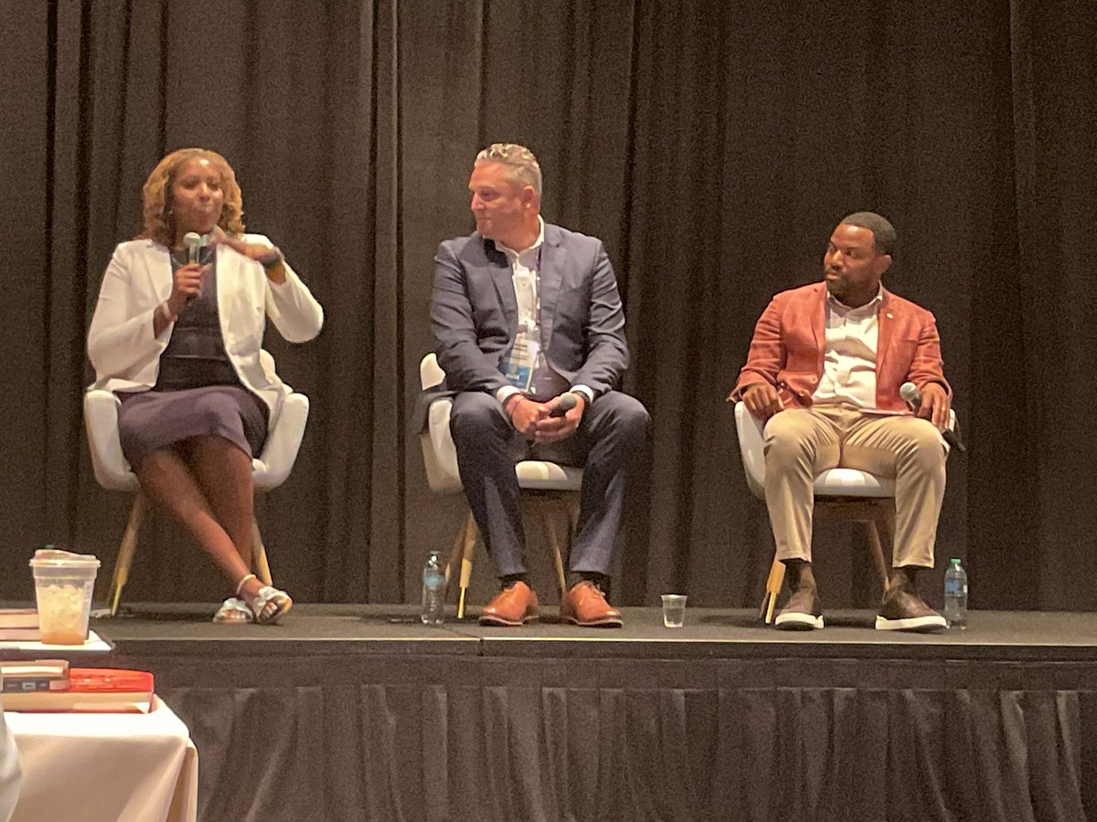 jhwhite14's tweet image. It was an honor to share the stage with amazing athletic directors! Thank you @ThatTurnergirl2 for the invitation! #NACDA25