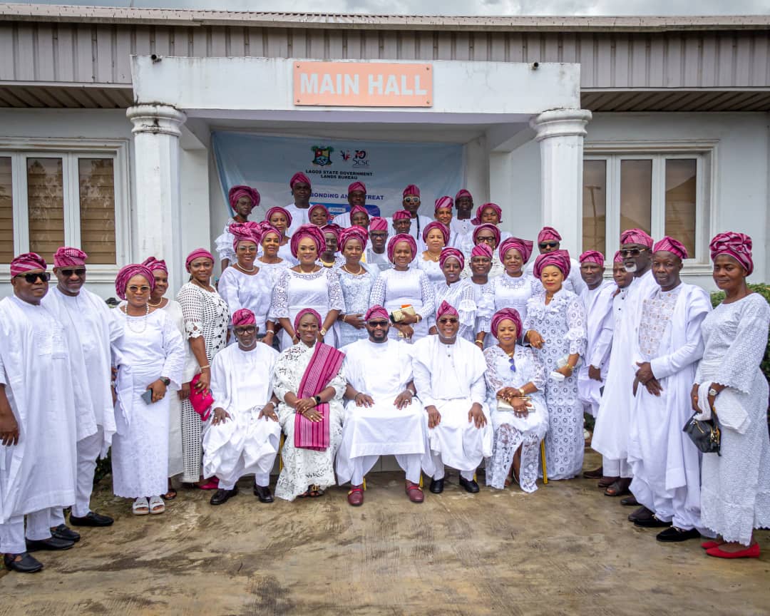 followlasg's tweet image. LAGOS LANDS BUREAU ORGANISES THREE-DAY RETREAT ON TEAMWORK FOR SENIOR STAFF

lagosstate.gov.ng/news/all/view/…

@jidesanwoolu @drobafemihamzat @laglandsbureau @LagosHOS @gbenga_omo @gboyegaakosile @BSaluHundeyin @Mr_JAGs @Riddwane 
#AGreaterLagosRising 
#LASG