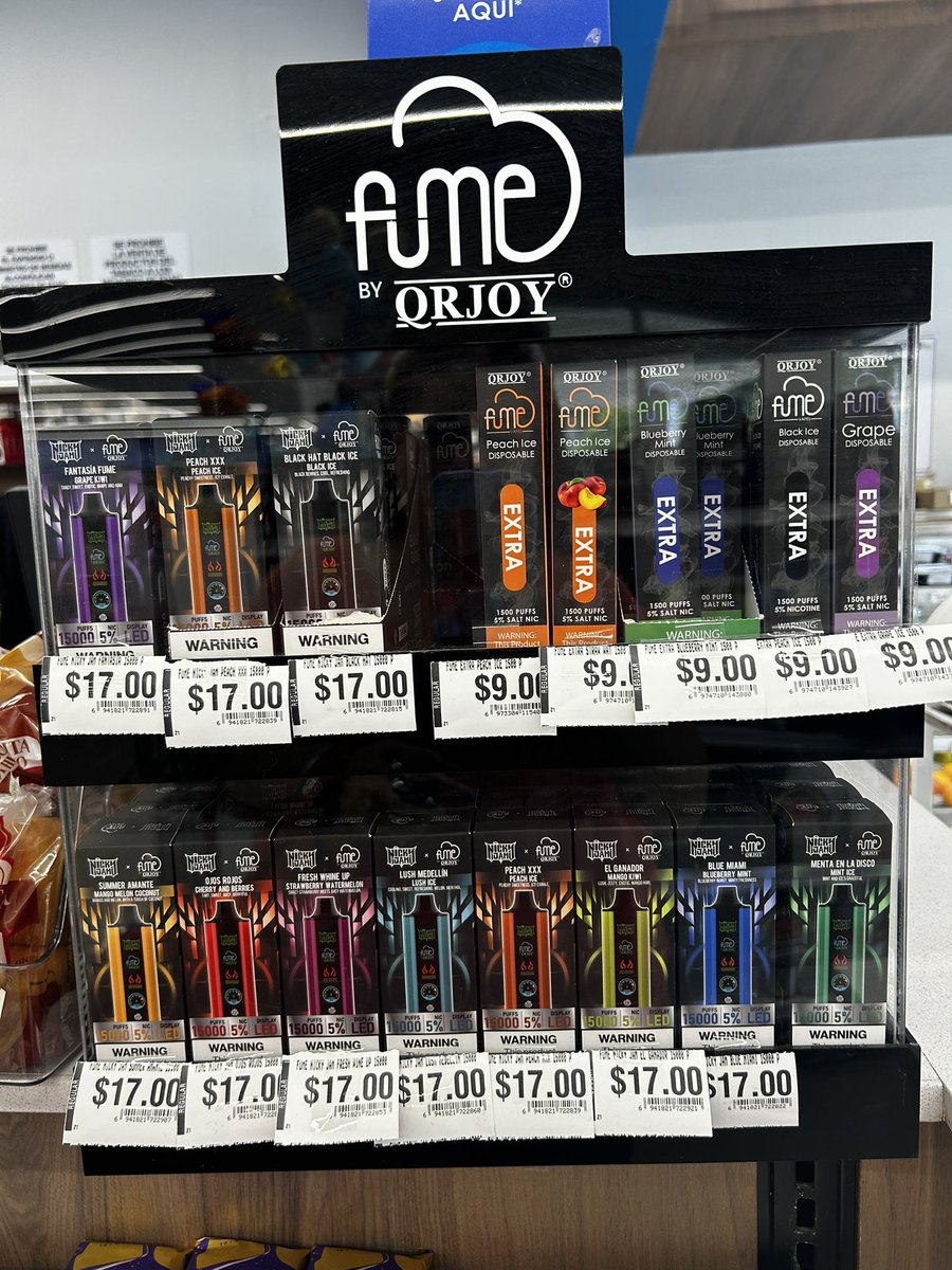 No se supone que está basura está prohibida en este país?? Y lo venden nada más y nada menos que en una farmacia, así bien alegremente. También lo he visto en supermercados. <a href="/MINSAPma/">Ministerio de Salud de Panamá</a>