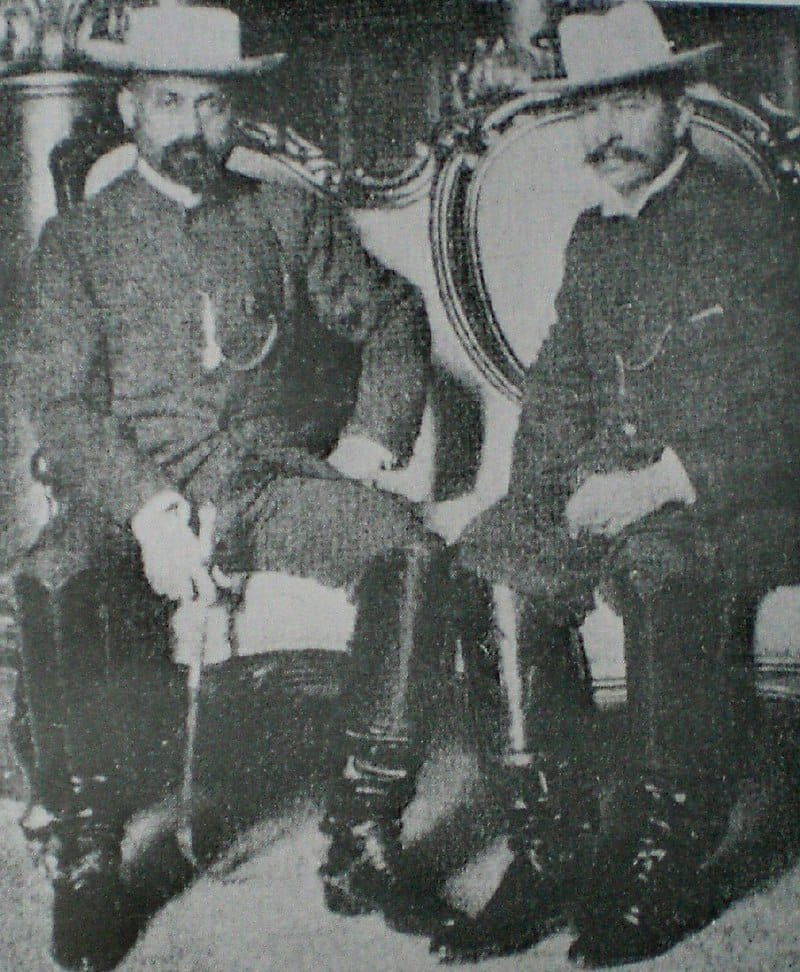 #TalDiacomoHoy #11Jun 1806 Cipriano Castro y Juan Vicente Gómez se reconcilian en La Victoria, logrando La Aclamación que permitió al primero reasumir la presidencia de la República. Los Estados Unidos persistirán en su conspiración y llevaría a Gómez a tomar el poder en 1908.