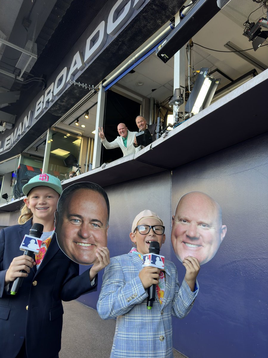 Mini Don and Mud graduated today!!! 
#SomeKindaNice
#ForTheFaithful 
<a href="/Padres/">San Diego Padres</a> 
<a href="/DonOrsillo/">Don Orsillo</a> 
#mudgrant