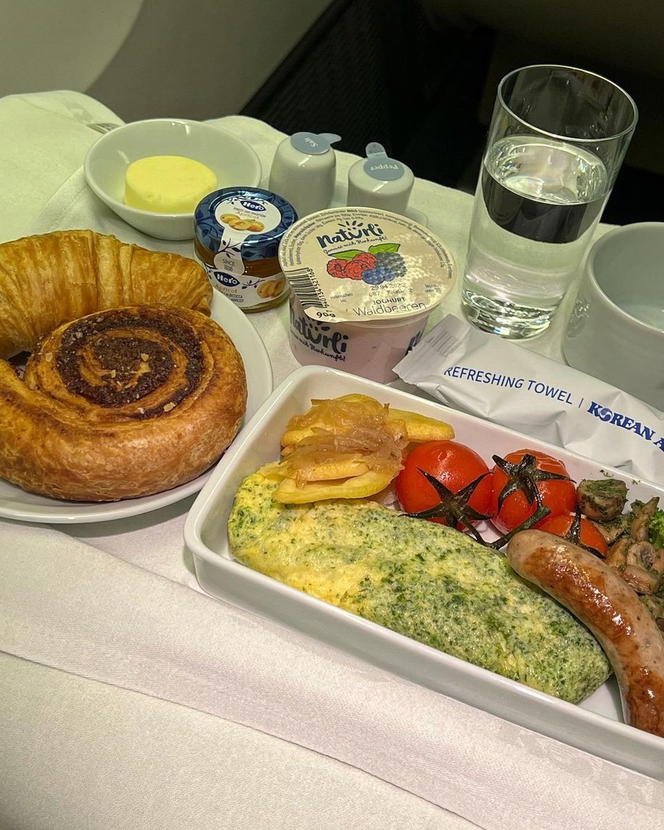 毎朝目覚めて、愛情たっぷりの朝食を食べることこそ、私が望む幸せです。