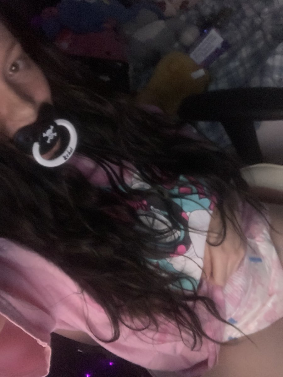 NSFW 18+ (@ourdiapergirl) on Twitter photo 