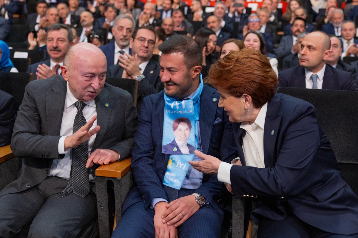 #GeceyeBirAkşenerFotoğrafıBırak