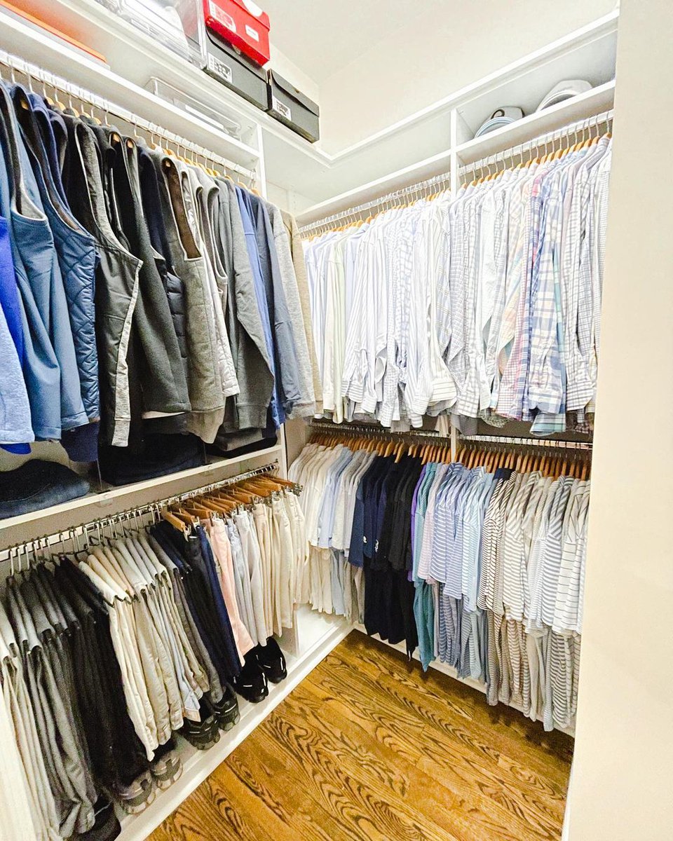 ClosetsByDesign's tweet image. Clutter can easily take over your life if you don&apos;t have an organized system to store everything.⁣ Your complimentary consultation is a call away at 📲1-800-By-Design. 

#ClosetsbyDesign #HomeOrganizers #ClosetStorage #CustomCloset #GetOrganized #StayOrganized