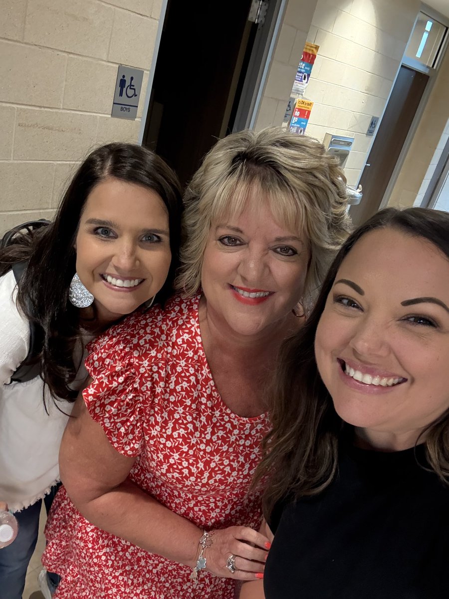 An amazing few days at the counseling conference. Great sessions, even better people!! Inspired by the passion and leadership in this field. Let’s keep making a difference! <a href="/HumbleISD_CBS/">HumbleISD_CBS</a> <a href="/HumbleISD_MBE/">Maplebrook Elem</a> #mbeisfamily <a href="/HumbleISD/">Humble ISD</a>