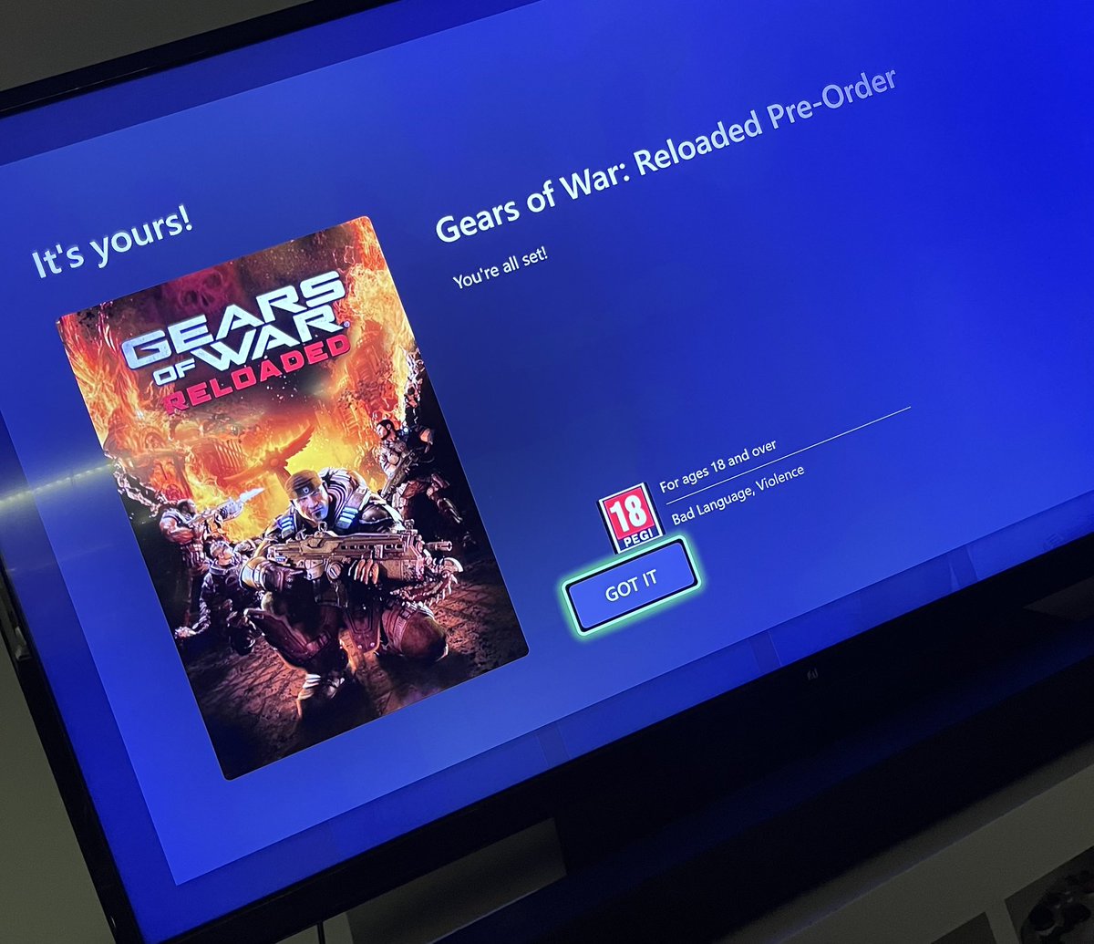 Just got a free copy of Gears Reloaded from <a href="/Xbox/">Xbox</a>. NOT the first time ever that MS showing some real COG-tier loyalty to the squad. This is what being customer-friendly actually looks like. Lock and load, it's time to bleed. #GearsReloaded #Xbox LFG! 💚