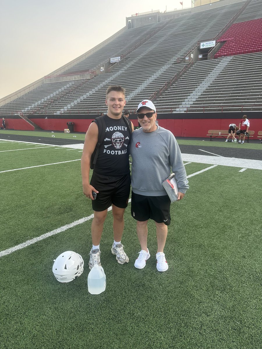 Had a great time yesterday at <a href="/ysufootball/">Youngstown State Football</a> camp. Had the opportunity to work with <a href="/Coach_Haneline/">John Haneline</a> and <a href="/DanielMinenok/">Daniel Minenok</a> also wanted to say thank you to <a href="/fbcoachdp/">Doug Phillips</a> <a href="/CoachTPhillips/">Tom Phillips</a> and <a href="/MZordich/">Michael Zordich</a> for having me.
<a href="/football_mooney/">Cardinal Mooney Football</a>