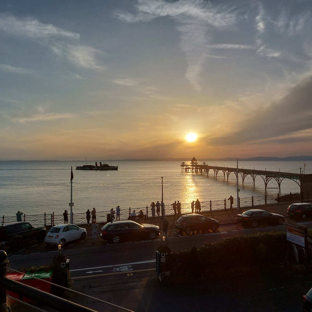 <a href="/PS_Waverley/">Paddle Steamer Waverley</a> arrives at Clevedon  if only I'd packed a camera...