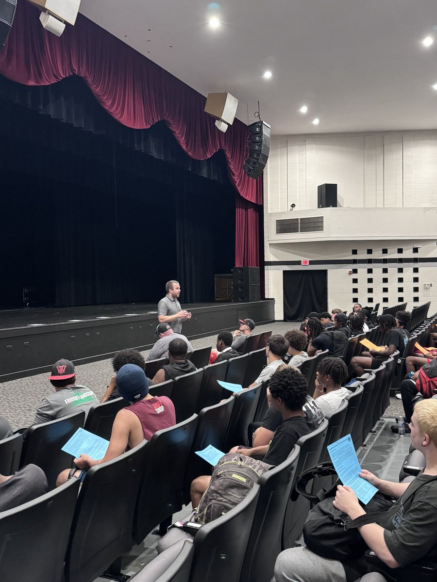 Thanks to Stevie from <a href="/OhioFundraising/">Fundraising University-Ohio</a> for coming in today to talk to our men about the upcoming blitz session and the opportunities we are offering in this partnership! 🐏🏈
