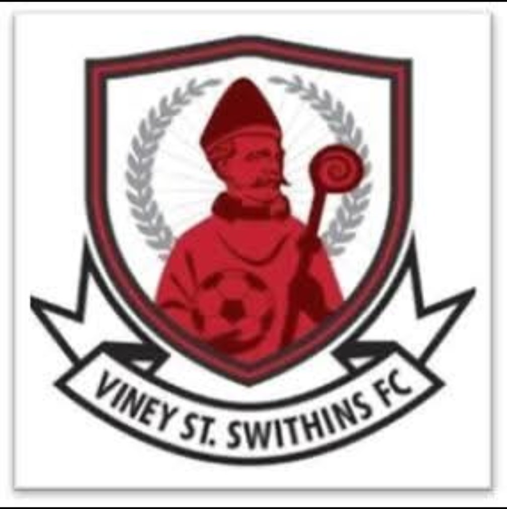 Tonight was spent with all the other hard working Senior League Club Secretary's, attending the <a href="/GNSLOfficial/">GNSL</a> AGM.

Great to see familiar faces alongside some new lambs to the slaughter 😄

Wishing everyone the best for the new season⚽

🔴⚫

<a href="/SteveGoochEA/">@SteveGoochEA</a> #wegoagain #newseason