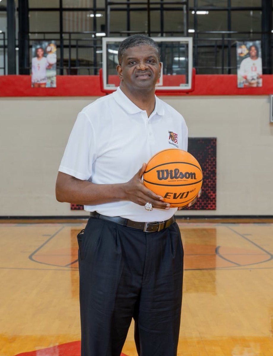 🎈We would like to send a Big🎈
Happy Birthday shoutout to one 
of our own 🥁 Coach Dr. Michael Adams.
     We pray that today is filled with blessings upon blessings. May you find joy in what today brings! Happy Birthday Coach!🎁🎂🎉🎊🥳