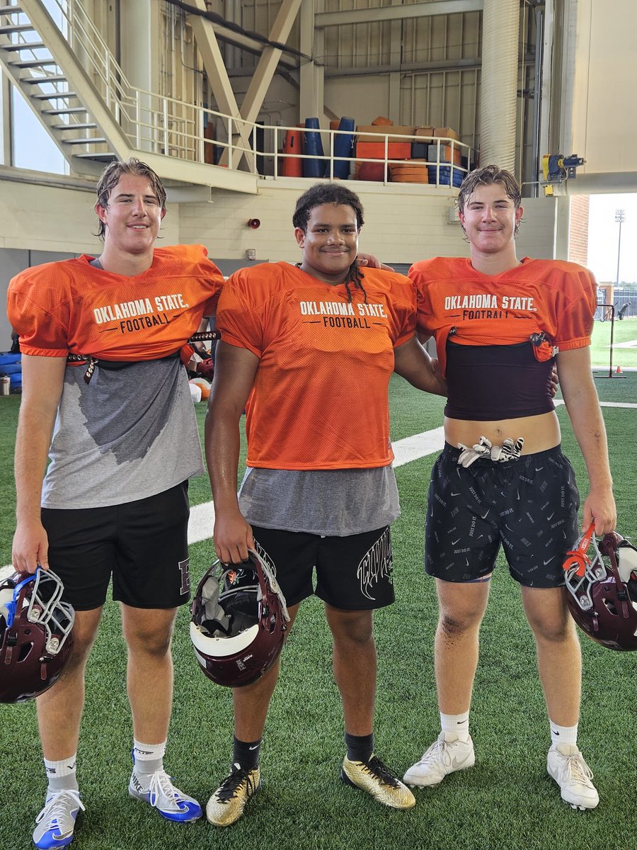 LeschTeagan's tweet image. Had a great time competing @CowboyFB!! @DJLinton2 @CoachRyanOsborn
@emhsbulldogs @RecruitEMHS_FB @Edavison85 @CoachNorthrip @Coachjmerideth