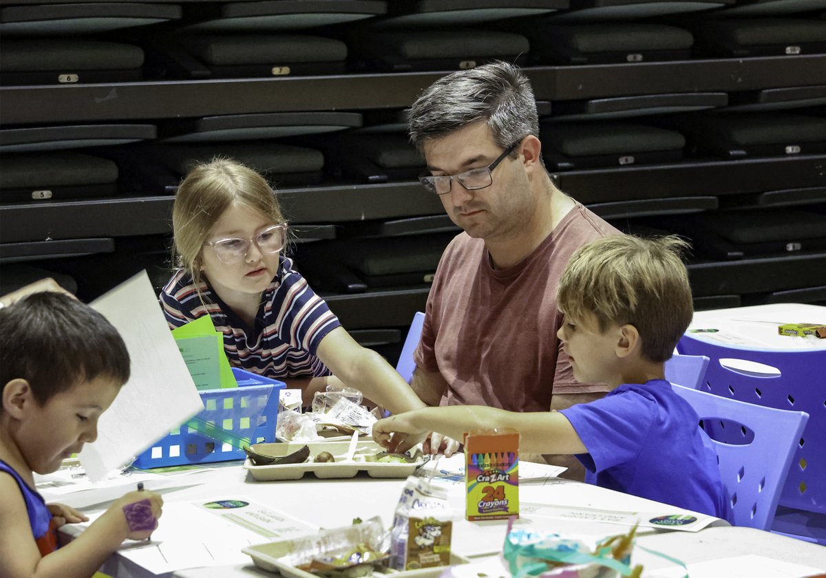 KCSOS and the Kern County Library are teaming up for a summer of STEAM! The STEAM exhibit will continue throughout the summer on Mondays from 3 to 4 p.m. and Wednesdays from 10:30 to 11:30 a.m. at the Beale Memorial Library. Don't miss out!