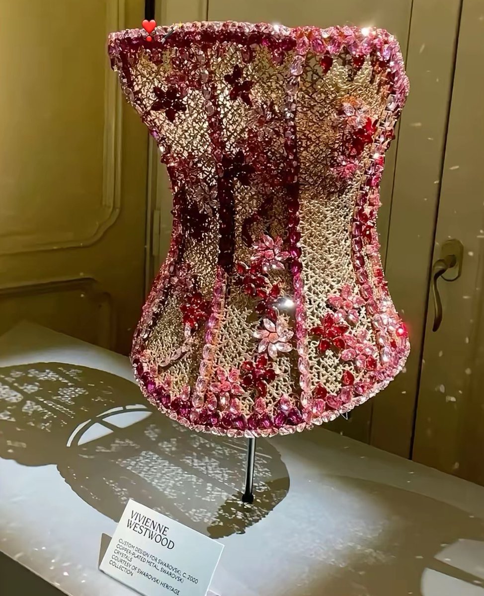 أتامل أتامل أتامل دون توقف ❣️❣️❣️